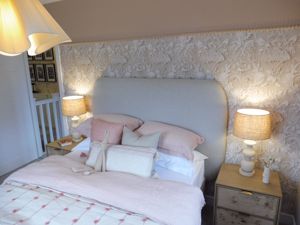 Photo 7- click for photo gallery